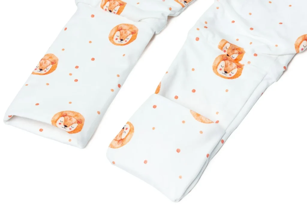 Double-sided sleeping bag with feet for kids 1-2 years old TOG 1.0 lion world
